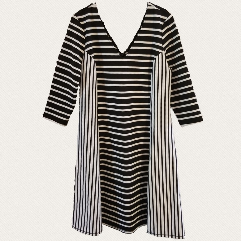 3/4 Length Sleeve Figure Flattering Dress
